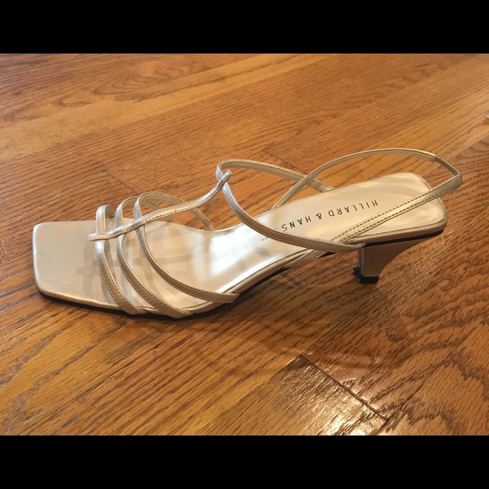 Hillard & Hanson strappy sandal. 8.5 worn once.
